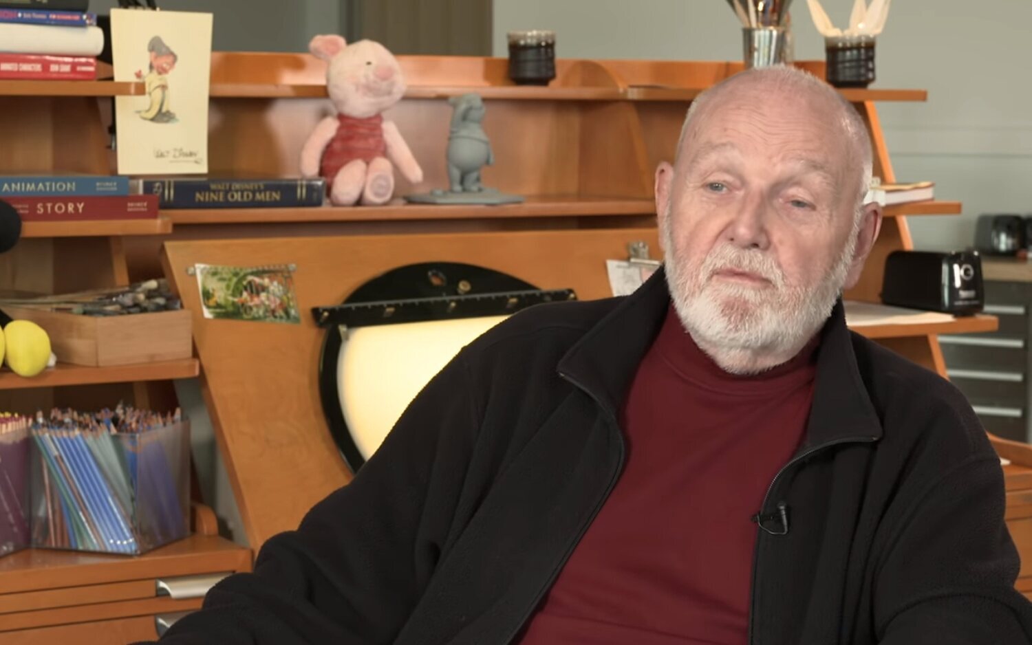 Muere Burny Mattinson, animador del Disney clásico y director de 'Basil, el ratón superdetective'