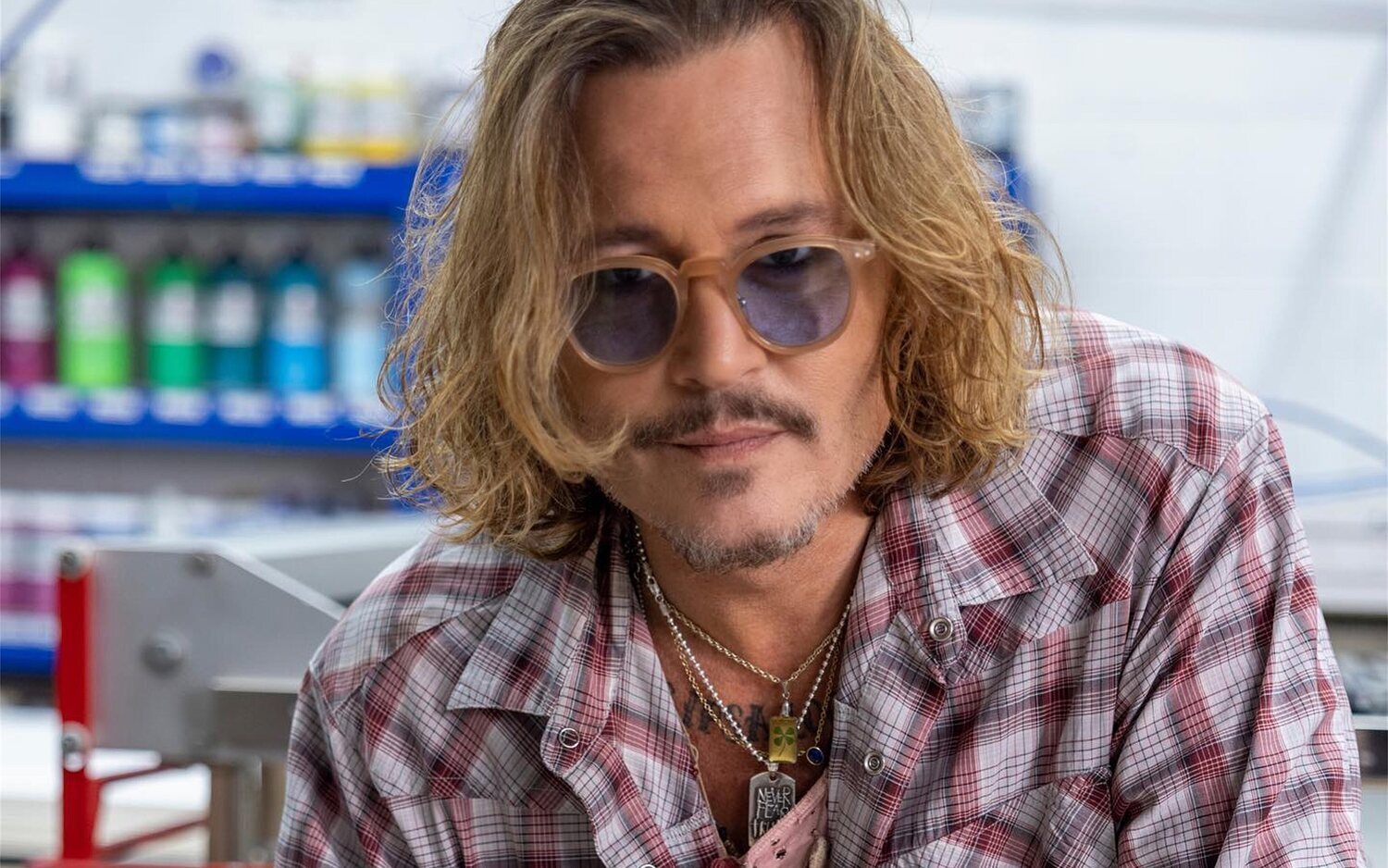 Johnny Depp vende retratos de Heath Ledger y River Phoenix por miles de dólares