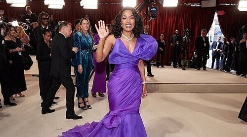 Michael B. Jordan y Jonathan Majors homenajean a Angela Basset tras perder el Oscar a la mejor actriz de reparto