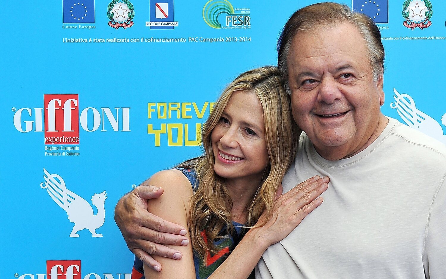 Mira Sorvino critica a los Oscar por no incluir a su padre, Paul Sorvino, en el In Memoriam