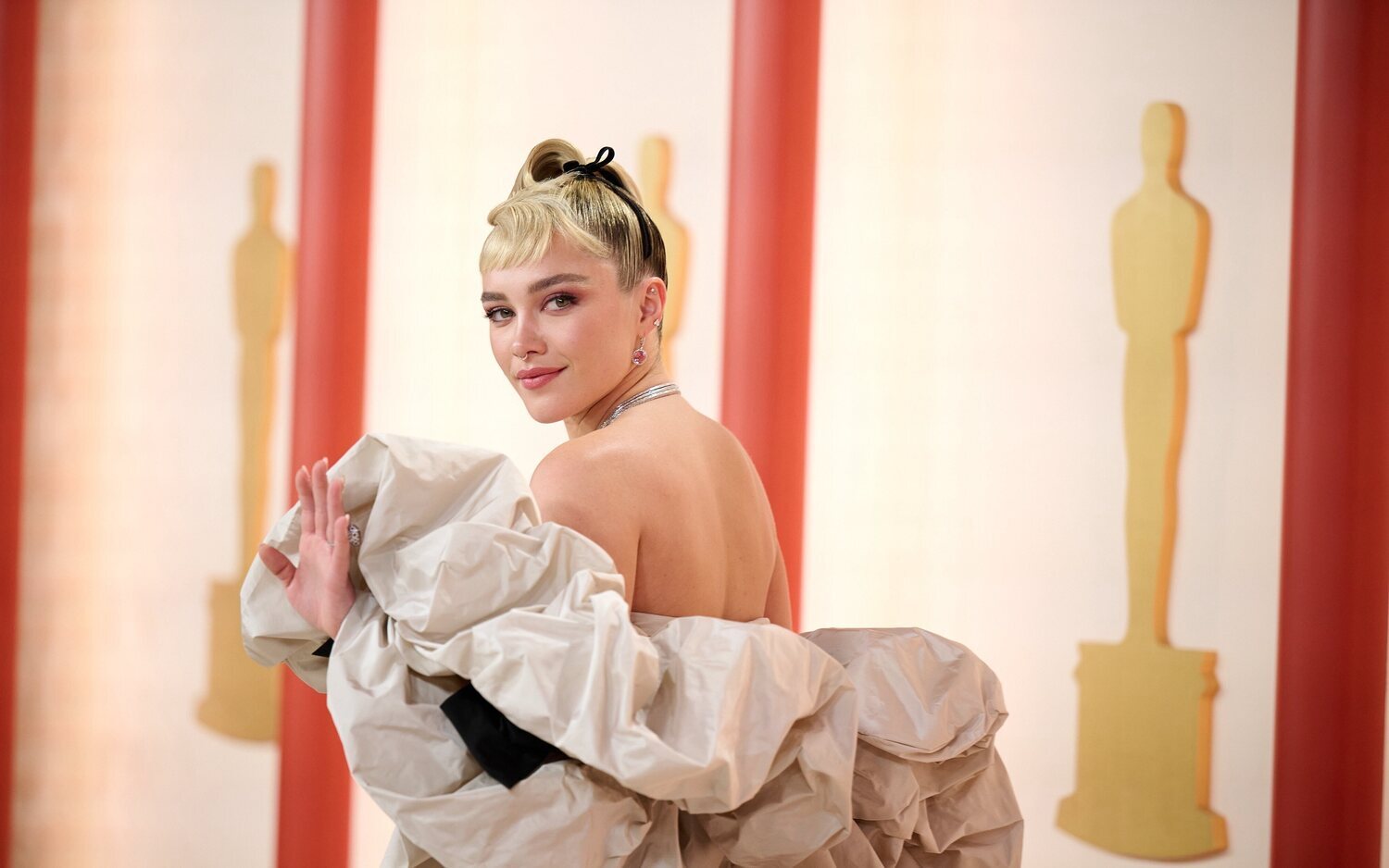 Florence Pugh desvela en la gala del Met su radical cambio de look: "Llevo tres semanas manteniéndolo en secreto"