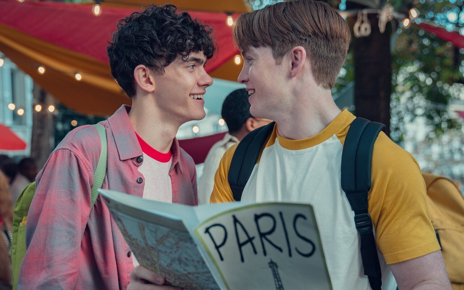 'Heartstopper' pone rumbo a París en las primeras imágenes de la segunda temporada