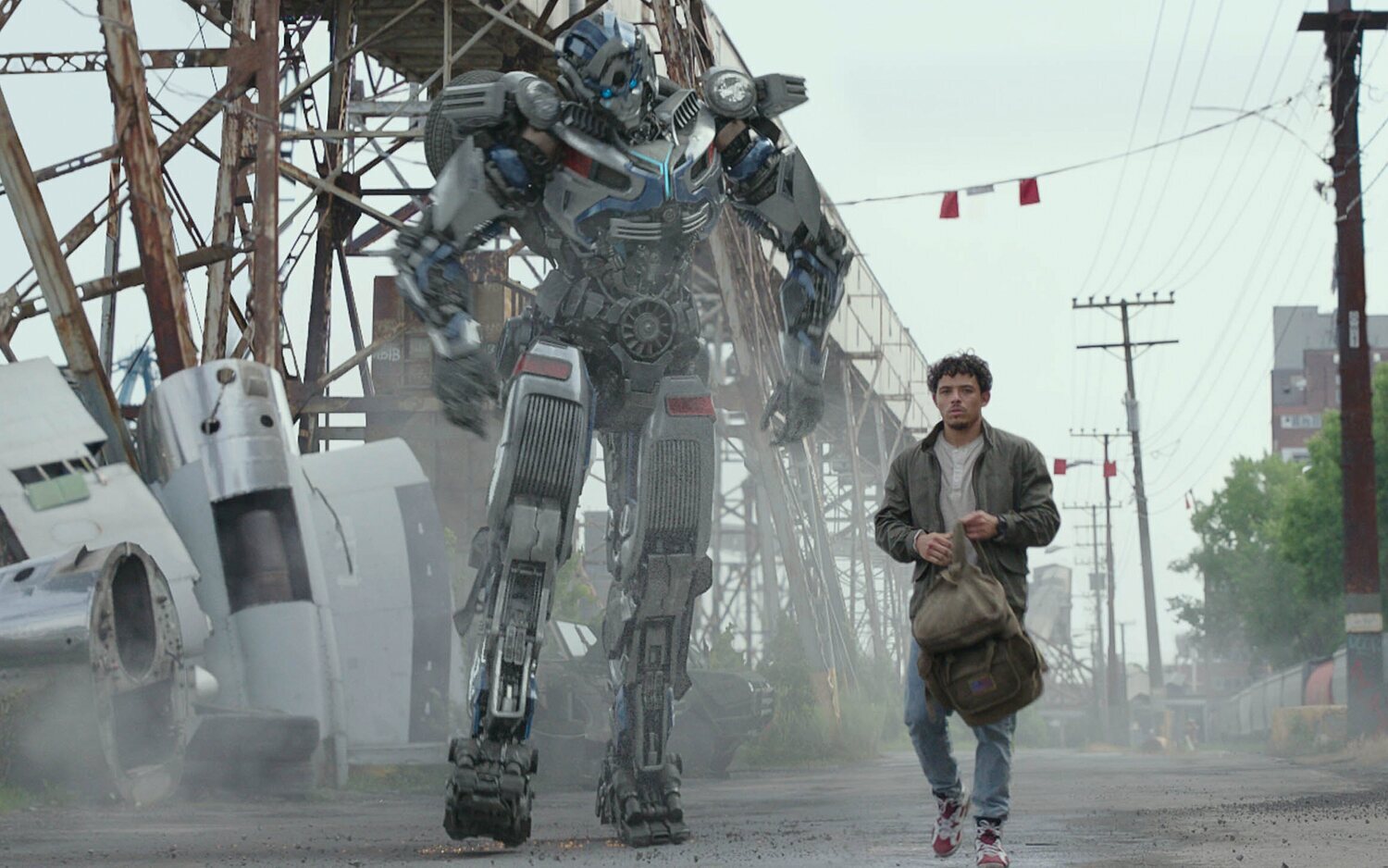 'Transformers: El despertar de las bestias' aprende de la frescura de 'Bumblebee' con un pequeño reinicio de saga