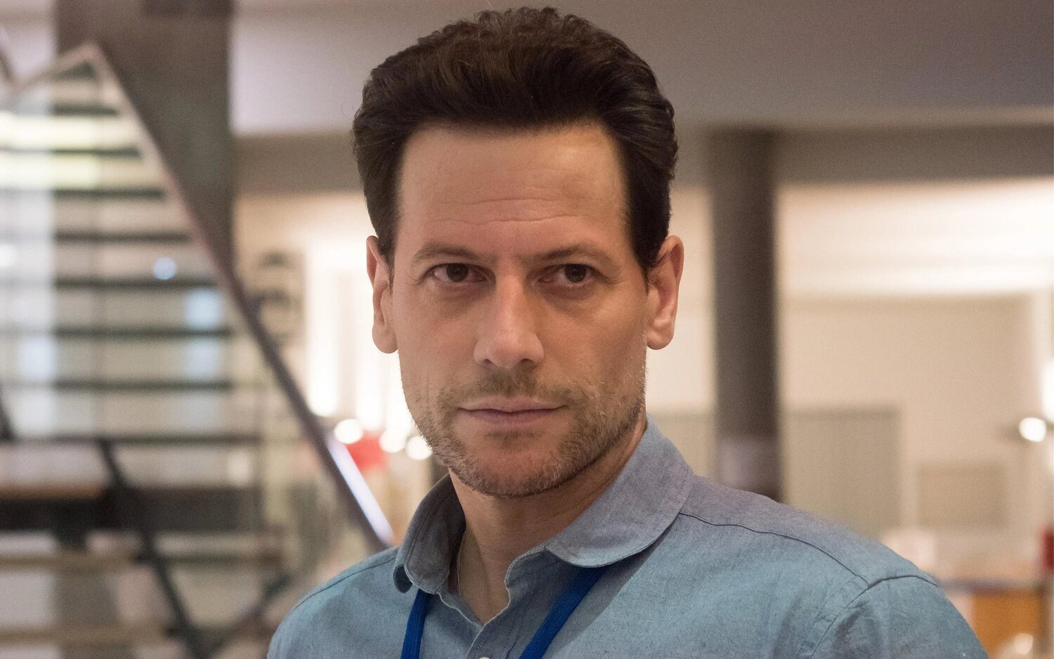 La hija de Ioan Gruffudd pide una orden de alejamiento contra él