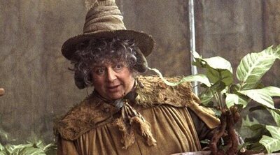 Miriam Margolyes (la profesora Sprout) es tajante con 'Harry Potter': "No es Charles Dickens"