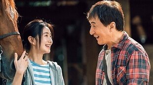 Jackie Chan se hace viral por un vídeo llorando con su "hija", pero la realidad de su relación es mucho más dura