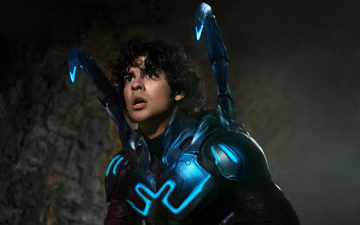 'Blue Beetle': La familia es lo más importante en el tráiler final de la nueva película de DC