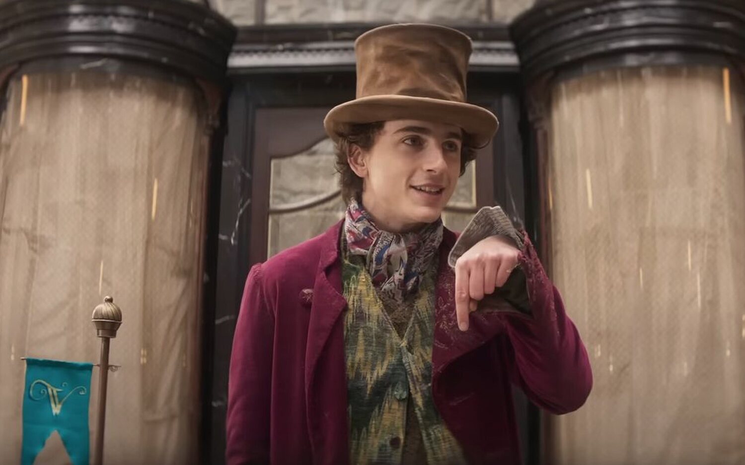 El casting de Hugh Grant en 'Wonka' es criticado por un actor con enanismo: "Nos están echando de la industria"