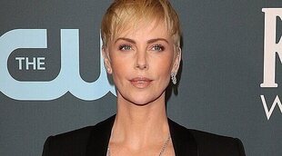 Charlize Theron dice que no volverá a ganar peso para una película y niega haberse sometido a cirugía estética