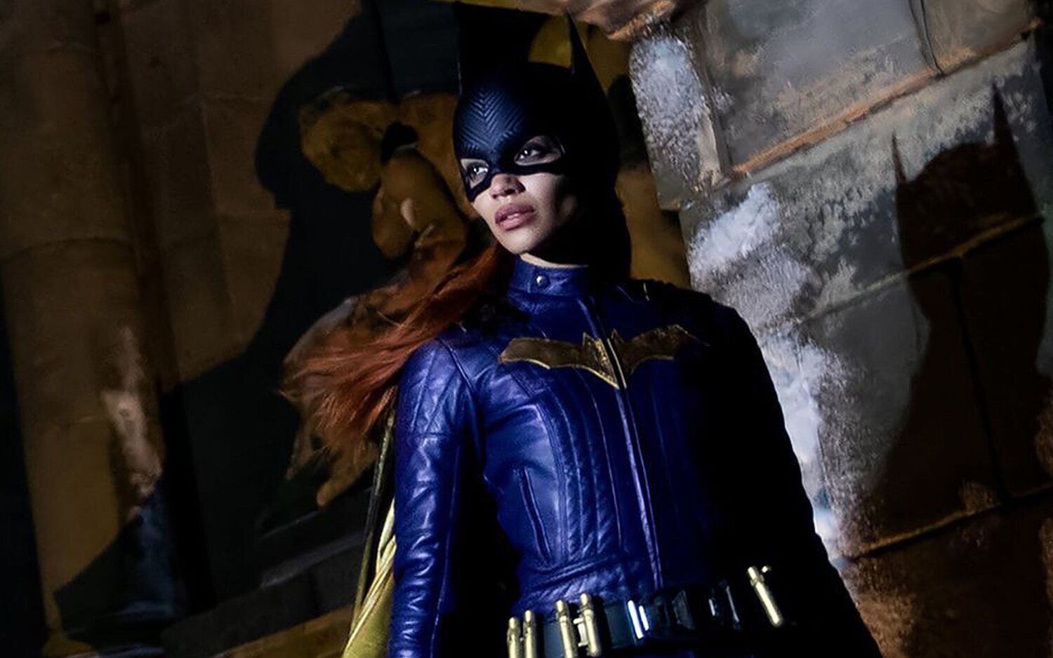 El papel de Batgirl era interpretado por la actriz Leslie Grace