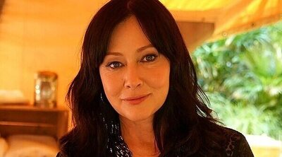 Shannen Doherty se emociona al recibir una ovación en una reunión de 'Sensación de vivir'