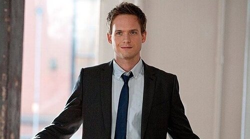 'Suits': Patrick J. Adams incumple las normas de la huelga compartiendo fotos de la serie con Meghan Markle