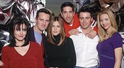 Los protagonistas de 'Friends' asisten al funeral de Matthew Perry cerca del estudio donde se grabó la serie