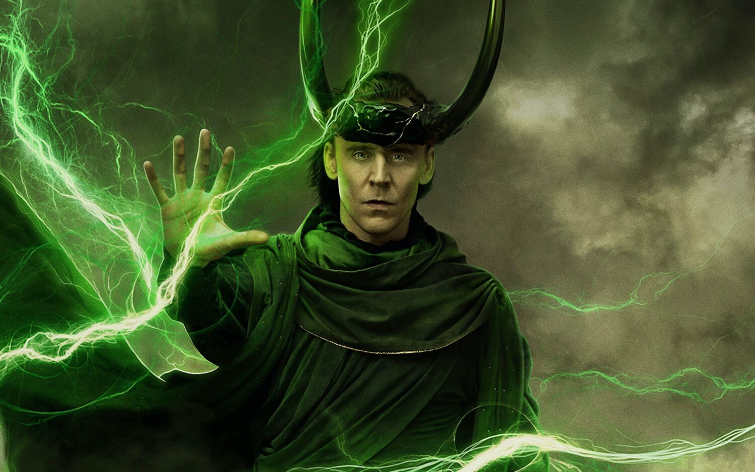 Tom Hiddleston en el póster final de la temporada 2 de 'Loki'