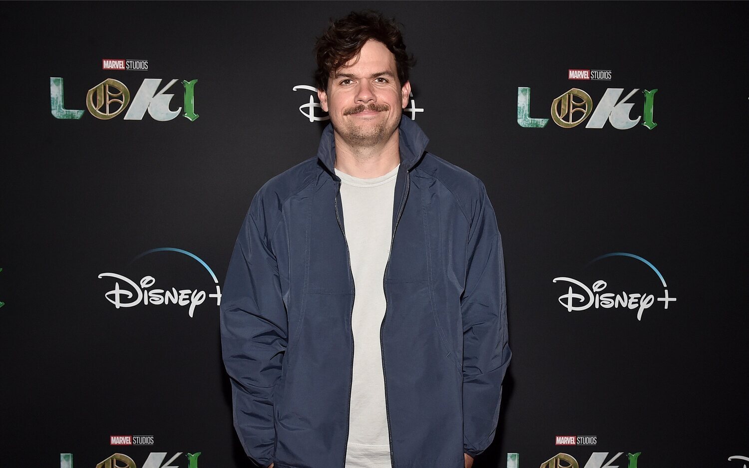 Michael Waldron en el estreno de 'Loki'