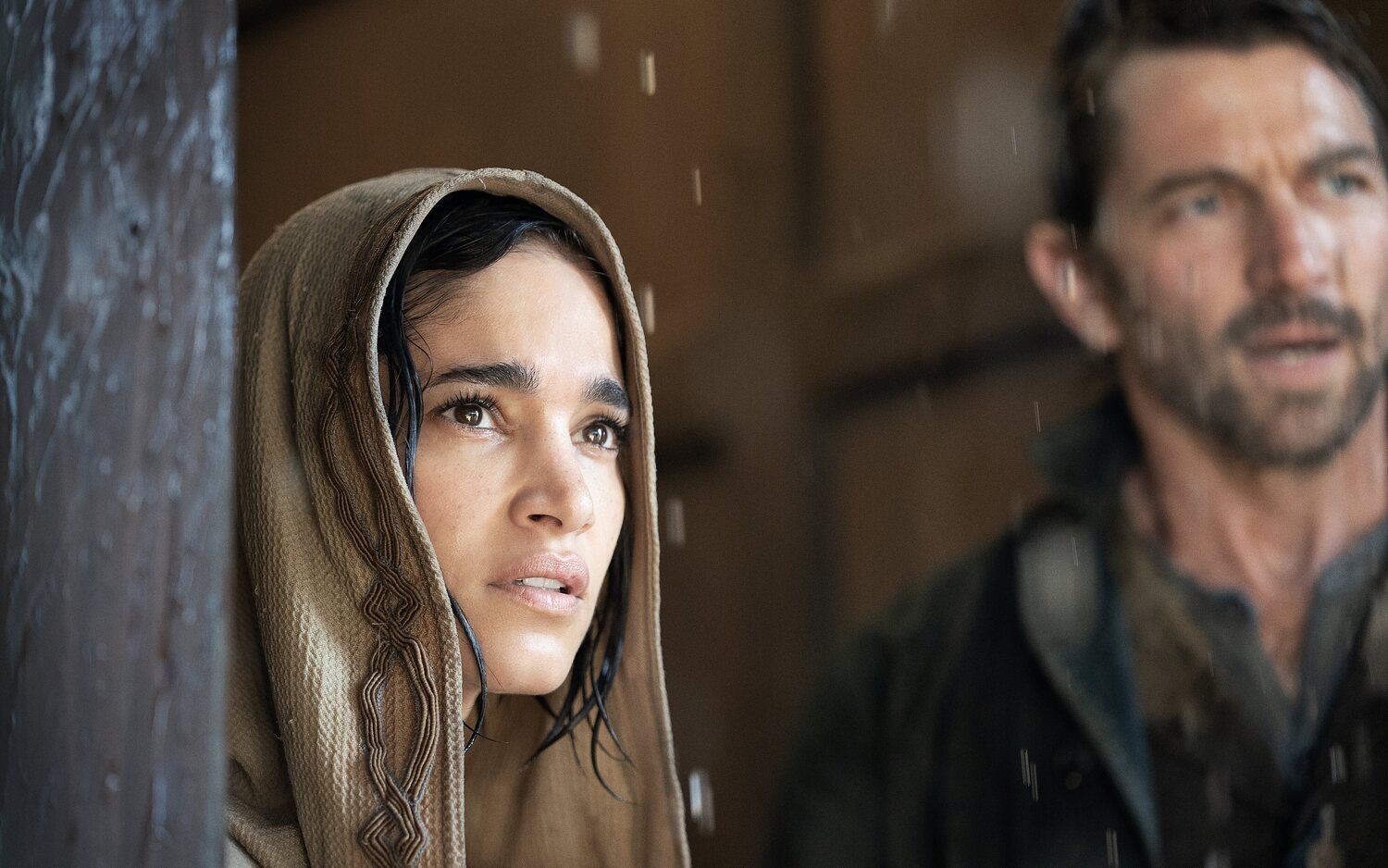 Sofia Boutella como Kora en 'Rebel Moon (Parte uno): La niña del fuego'