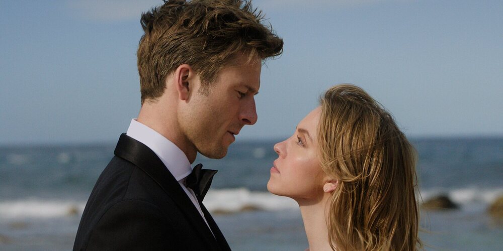 'Cualquiera menos tú': La química entre Sydney Sweeney y Glen Powell salva una comedia romántica poco arriesgada