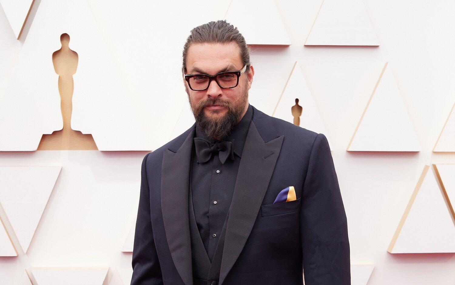 Jason Momoa en los Premios Oscar 2022