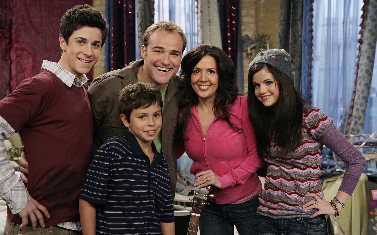 La familia Russo en 'Los magos de Waverly Place'