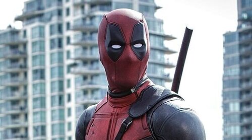 'Deadpool 3' estrena un nuevo logo genial en la gorra de Kevin Feige