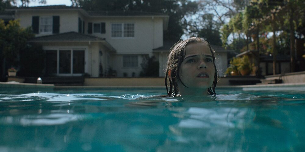 'La piscina' es un ejemplo más del toque mágico Blumhouse para crear una casa encantada