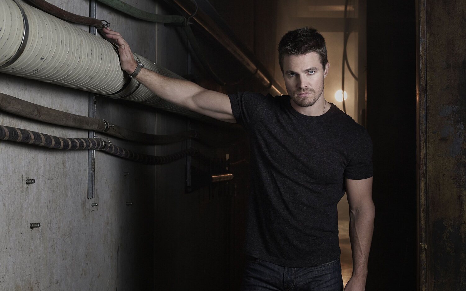 Stephen Amell en una imagen promocional de 'Arrow'