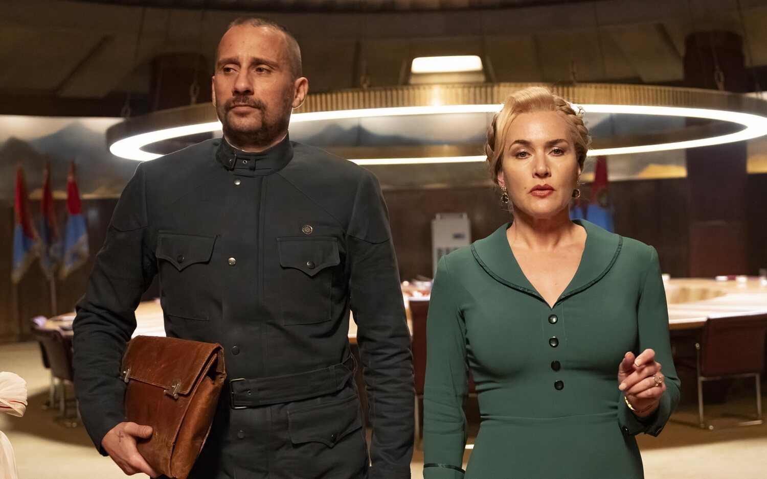 Matthias Schoenaerts y Kate Winslet en 'The Regime'