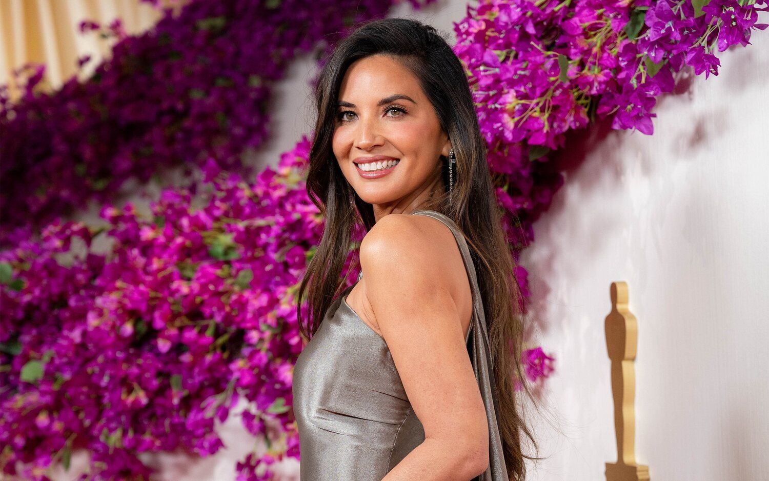 Olivia Munn en la gala de premios de los Oscar de 2024