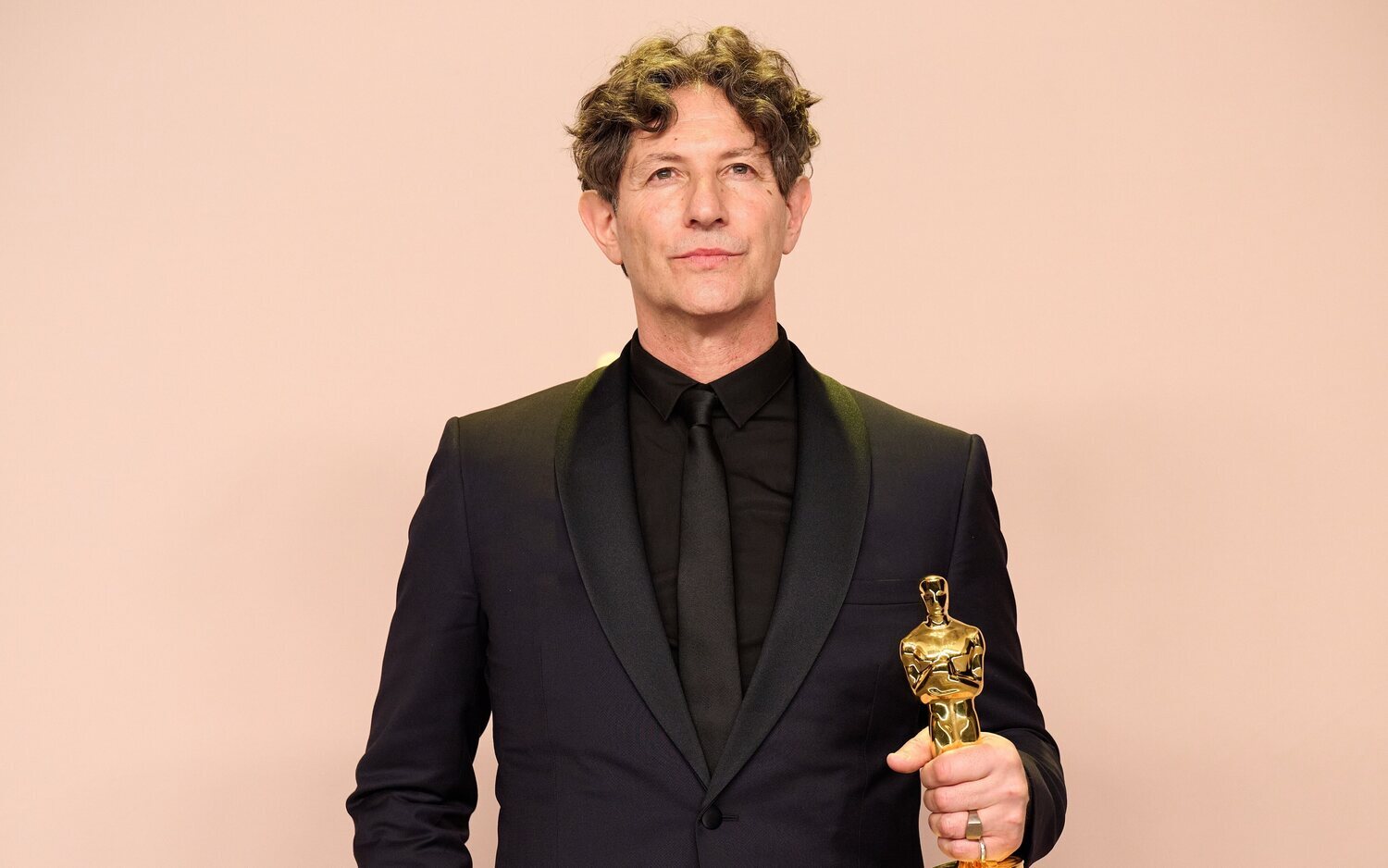 Jonathan Glazer en la gala de los Oscars 2024