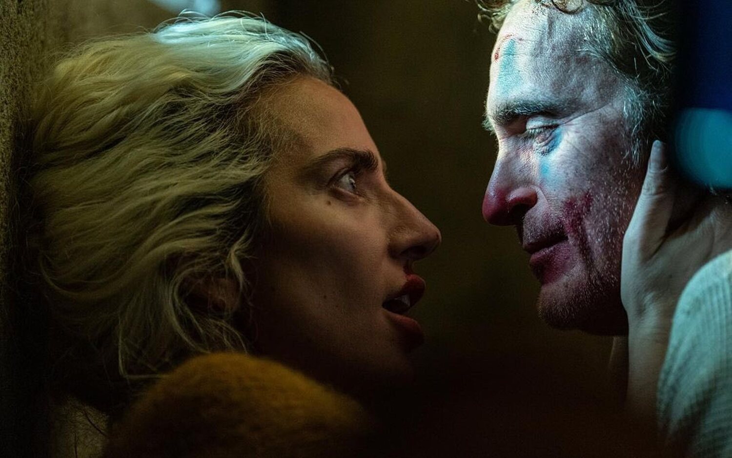 Joaquin Phoenix y Lady Gaga como Joker y Harley Quinn