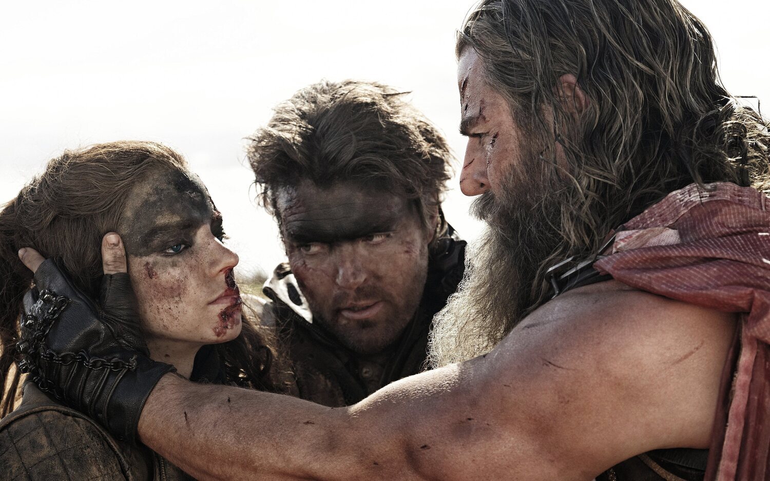 Anya Taylor-Joy y Chris Hemsworth en 'Furiosa'