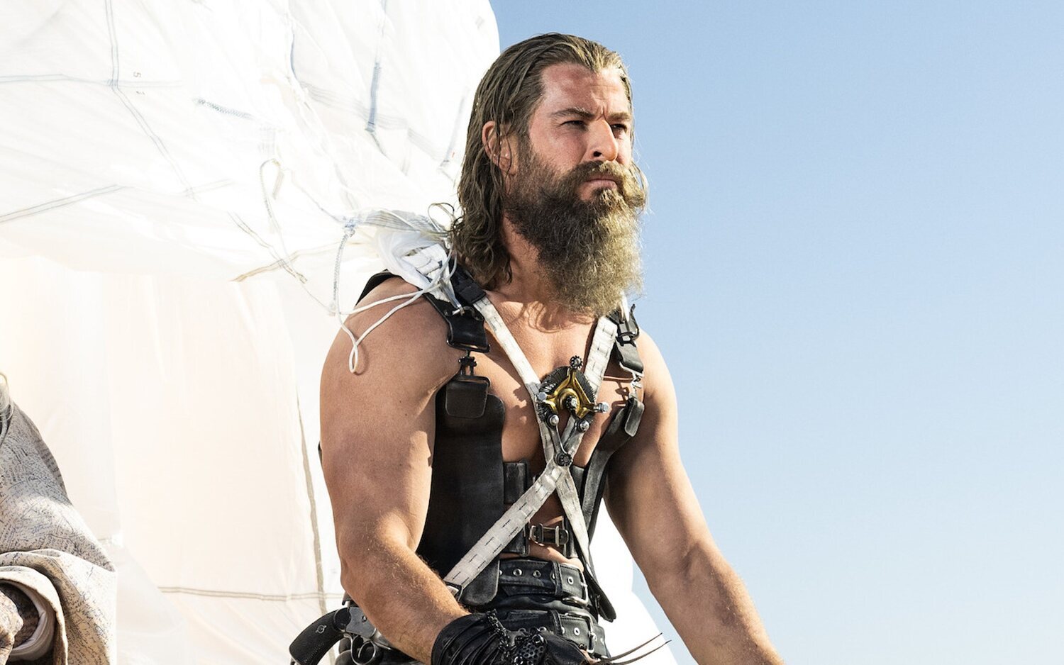 Chris Hemsworth como Dementus en el set de 'Furiosa: De la saga Mad Max'