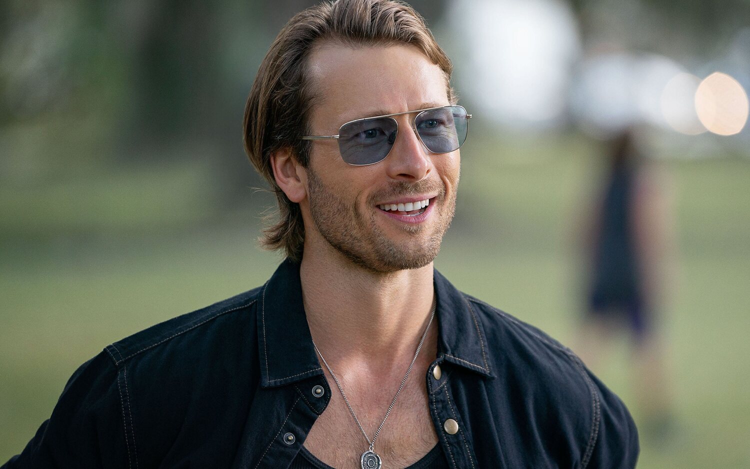 Glen Powell en 'Hit Man. Asesino por casualidad'