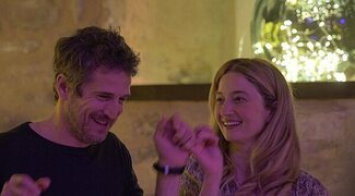 Guillaume Canet y Alba Rohrwacher no saben qué decirse en este clip exclusivo de 'Fuera de temporada'