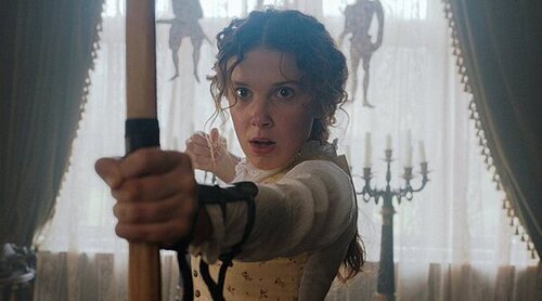 Millie Bobby Brown presenta su nueva figura de cera de 'Enola Holmes' y los fans no saben quién es quién