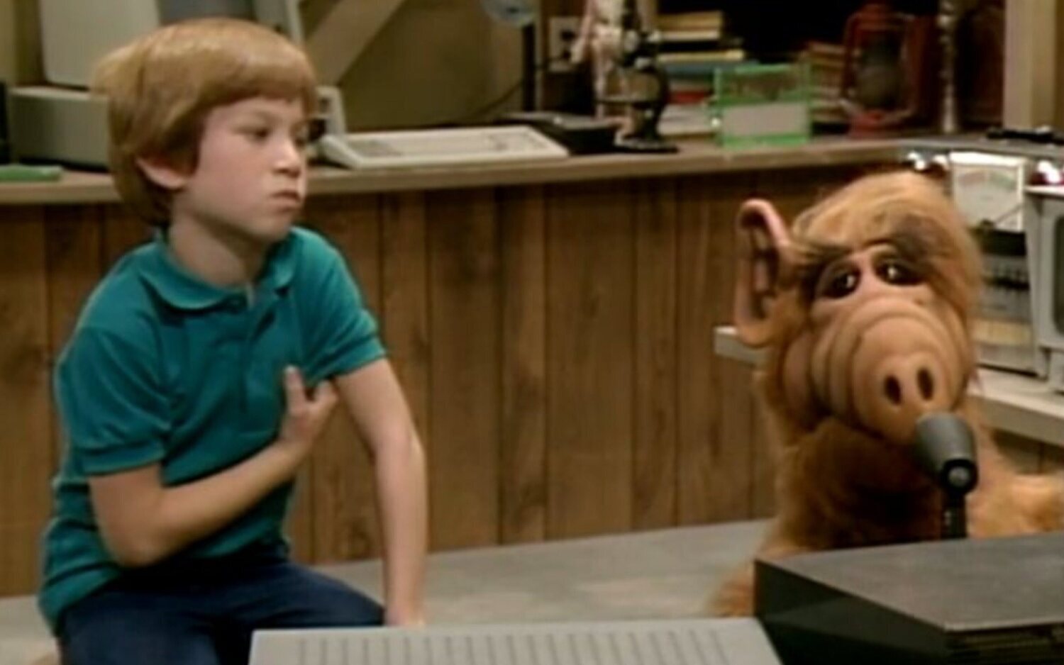 Benji Gregory en la serie 'Alf'