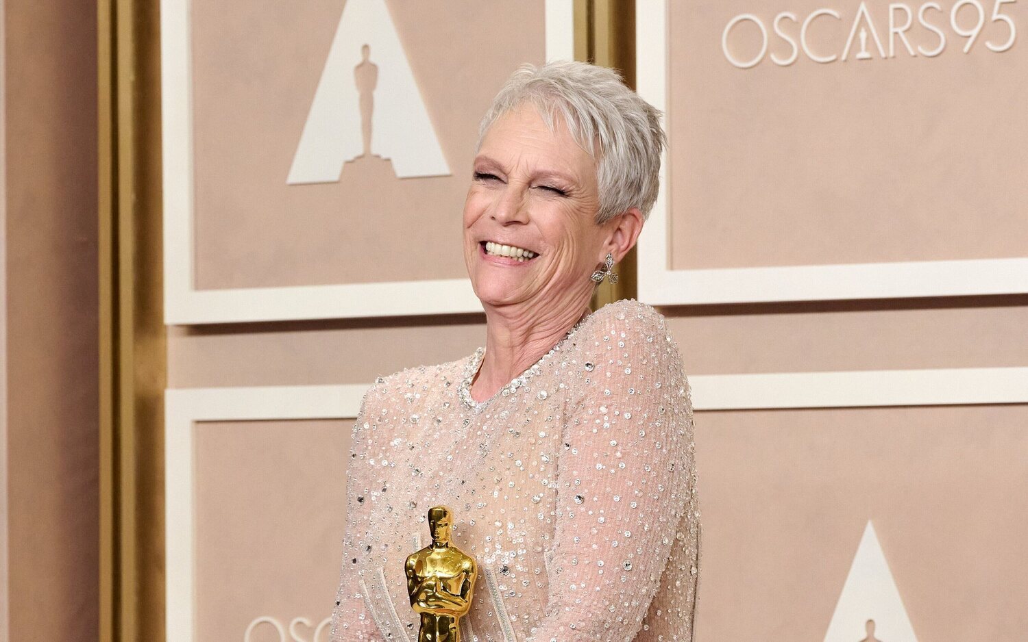 Jamie Lee Curtis, ganadora del Oscar 2023 a la Mejor actriz de reparto