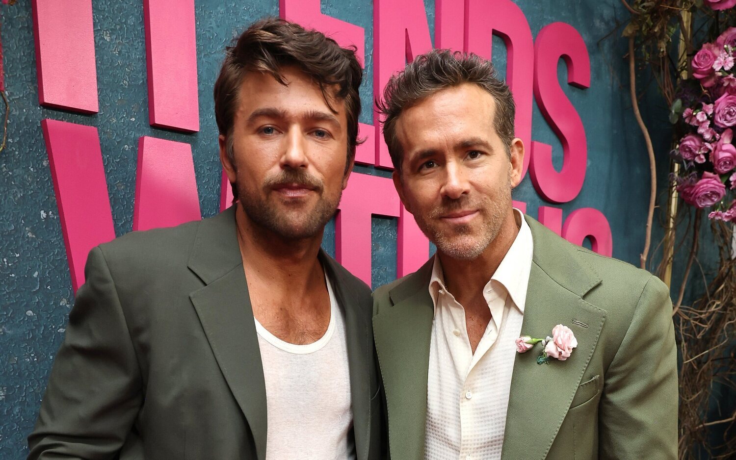 Brandon Sklenar y Ryan Reynolds en la permiere de 'Romper el círculo' en Nueva York