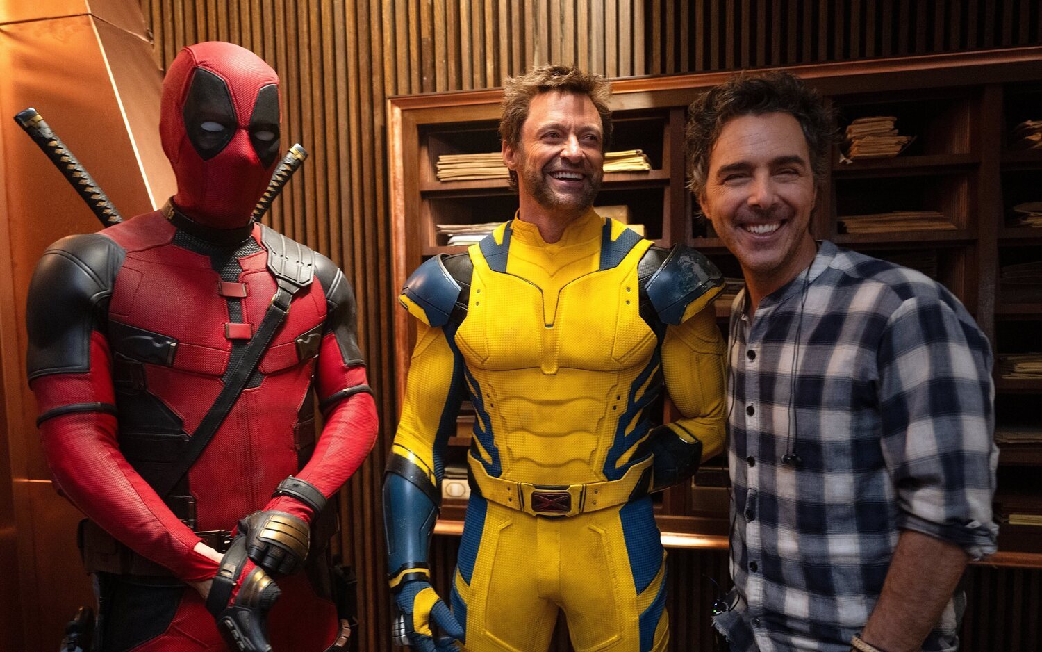 Ryan Reynolds, Hugh Jackman y Shawn Levy en el rodaje de 'Deadpool y Lobezno'