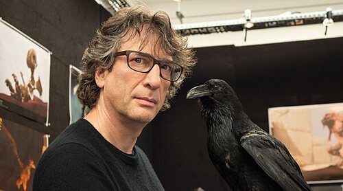 Neil Gaiman pide retirarse de 'Good Omens' tras sus acusaciones por abusos sexuales