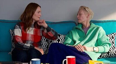 'La habitación de al lado': Juliane Moore y Tilda Swinton, en la carrera por el Oscar a Mejor Actriz