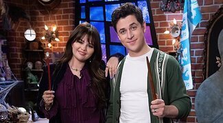 Selena Gómez y David Henrie regresan a la magia en el tráiler de la secuela de 'Los Magos de Waverly Place'