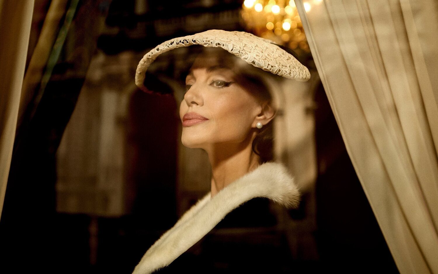 Angelina Jolie como Maria Callas