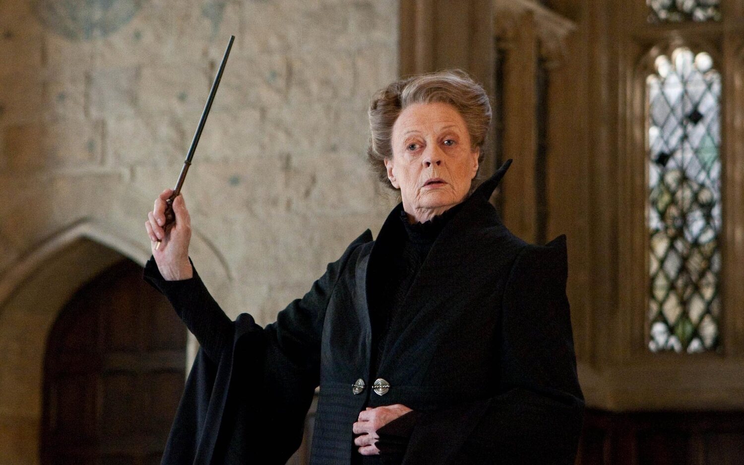 Maggie Smith como Minerva McGonagall