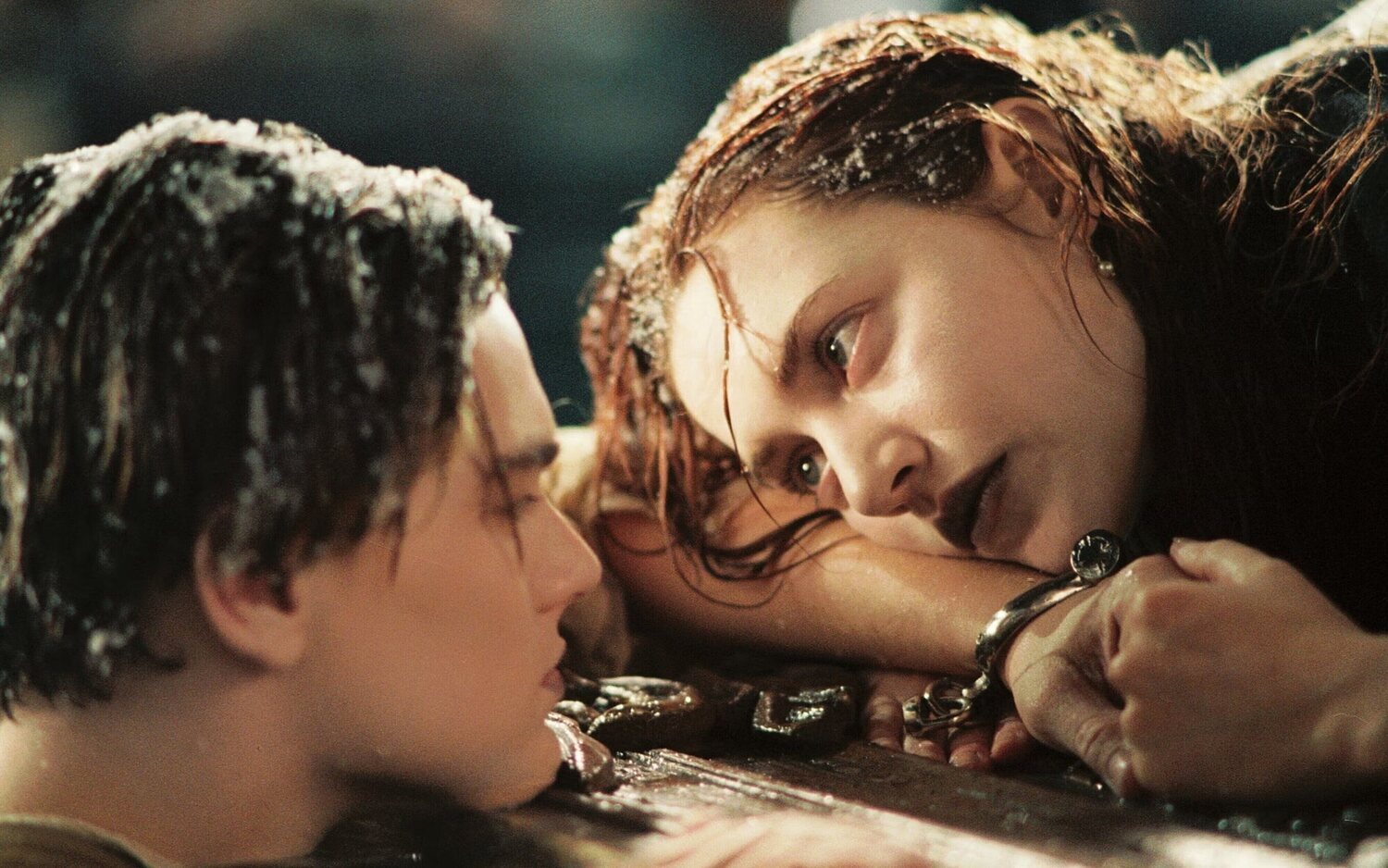 Leonardo DiCaprio y Kate Winslet en 'Titanic'