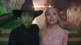 Ariana Grande quita hierro a la polémica del póster de 'Wicked': "Los fans se divierten haciendo los edits"