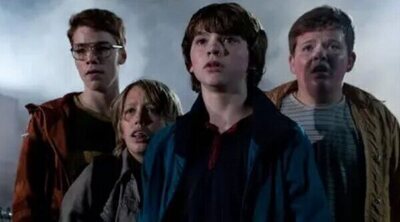 De 'Los Goonies' a 'Una pandilla de pillos': 10 películas de Amblin que hay que recuperar antes de ver 'Tripulación perdida'