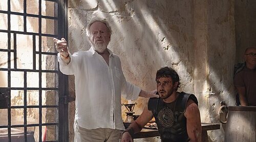 John Mathieson, director de fotografía de 'Gladiator II', dice que el cine de Ridley Scott se ha vuelto "perezoso"