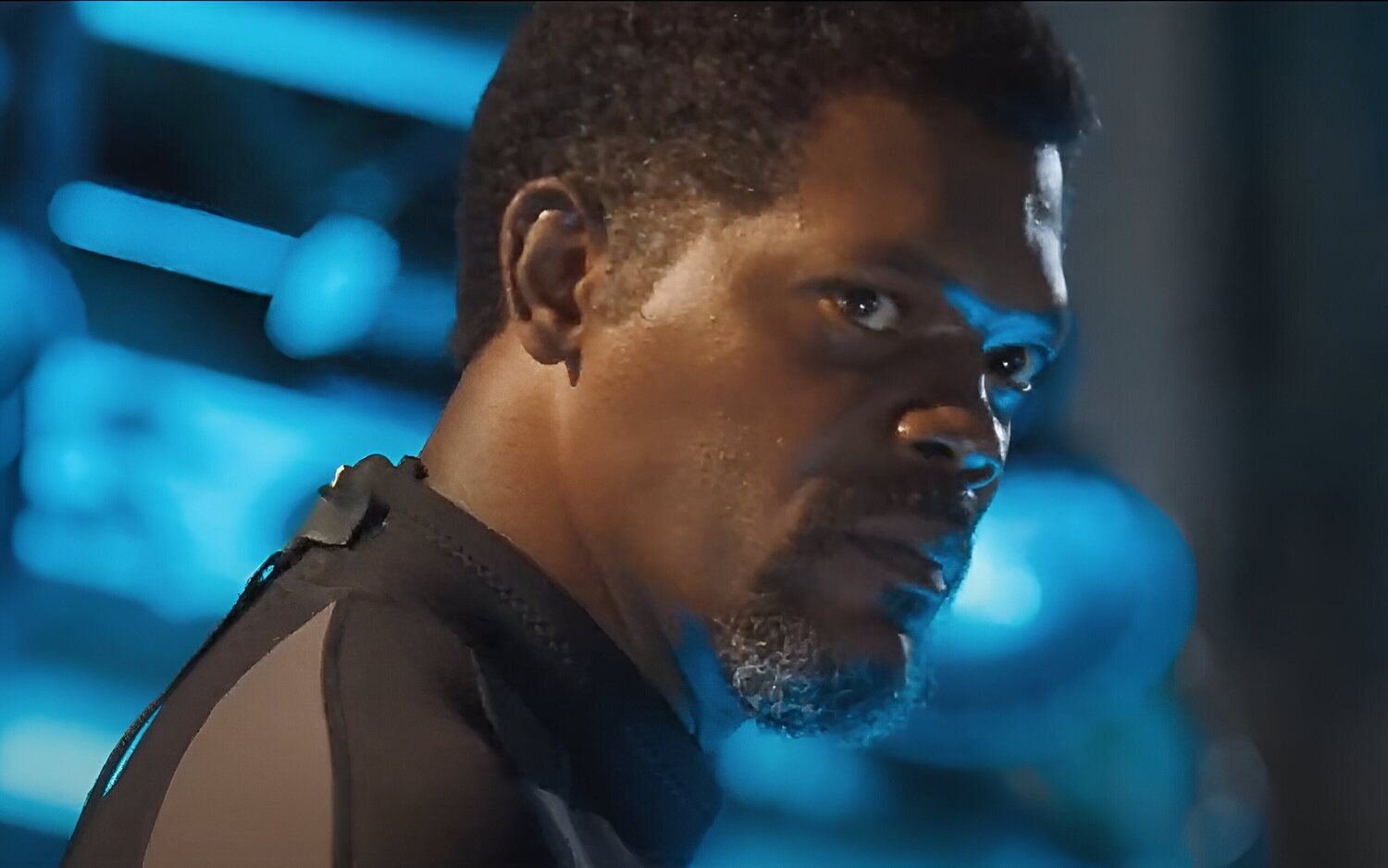 Samuel L. Jackson coprotagoniza una de las películas de tiburones más divertidas del género