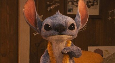 Stitch es perseguido tras invadir el campo de la Super Bowl en el nuevo teaser del remake de Disney